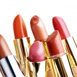 Tips to look younger by changing your lipstick